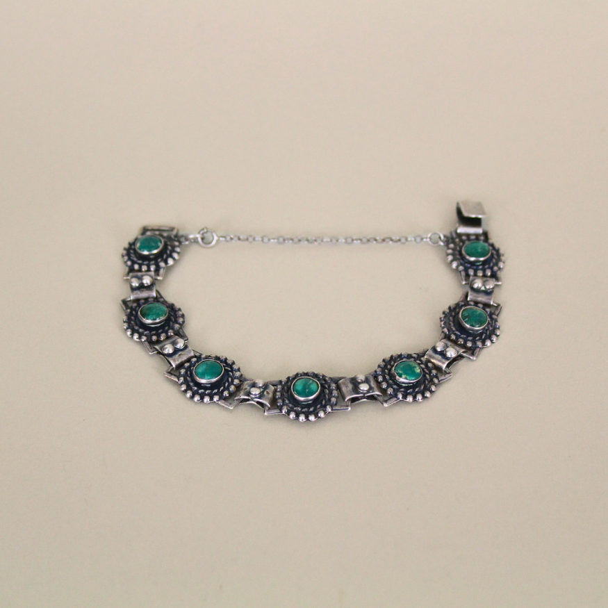 Vintage Taxco Sterling and Natural Green Cabachon Link Bracelet