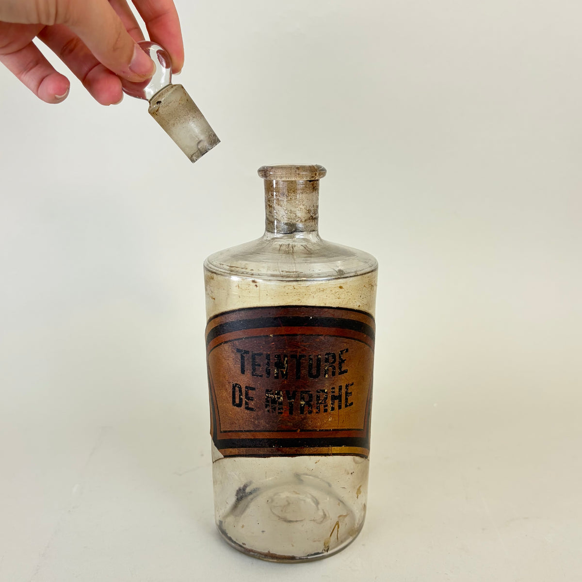 “Teinture De Myrrhe” Glass Apothecary Jar