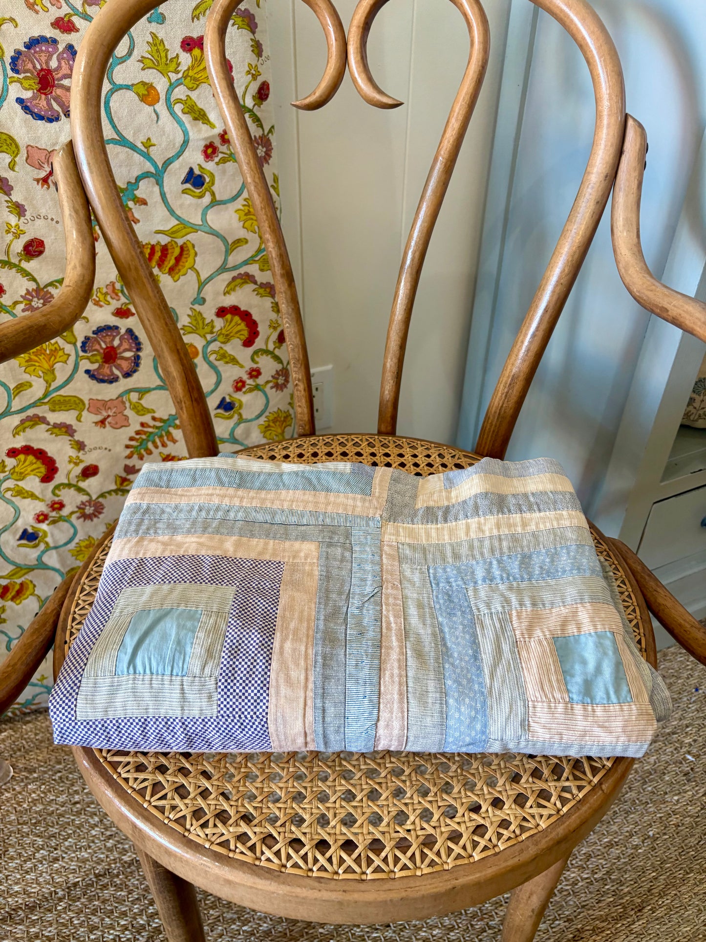 Vintage Summer Quilt Fr. 1900’s 53”x79”